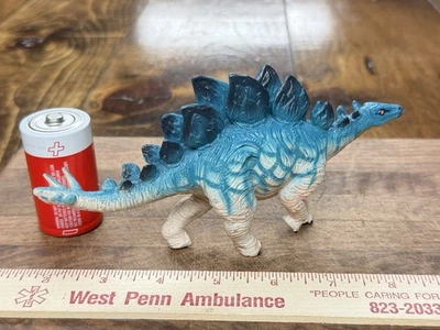 Eye catching Museum Line quality Stegosaurus Dinosaur model - Image 1 of 4