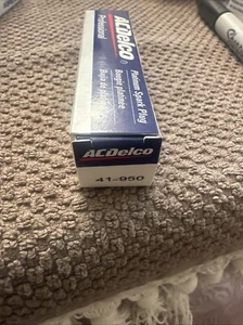 ACDelco GM Original Equipment 41-950 Double Platinum Spark Plug - Picture 1 of 2