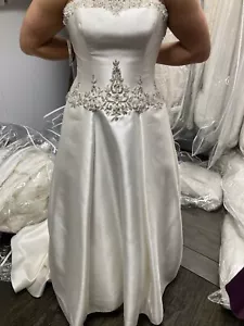 David Tutera Selena Ivory Wedding Dress - Picture 1 of 5