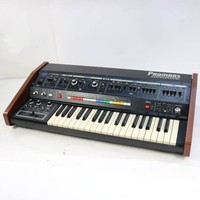 Roland V Mrs 2 Promars used synthesizer