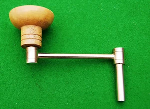 Antique Longcase Clock Crank Key No 3 (3.00 mm Square ) - Picture 1 of 3