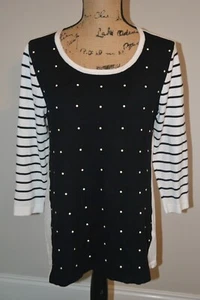 White House Black Market Top in Black & Whitew Beaded Front - M - Picture 1 of 2