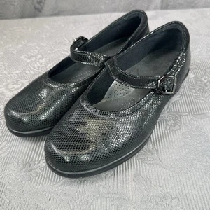 Zapato Mary Jane SAS Negro Piel de Serpiente Cuero Brillante Imitación 6W - Imagen 1 de 13