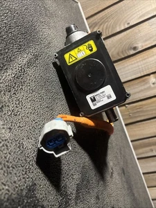 GENUINE 2018 TESLA MODEL S  1038901-00-J BATTERY HEATER FAST SHIPPING - Picture 1 of 3