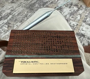 Vintage Realistic Crystal Controlled Weather Radio 12-152A Radioshack Parts Only - Picture 1 of 2