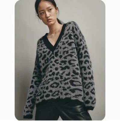 Massimo Dutti Wool Mohair Blend Knit Oversized Sweater XS V Neck Italian Yarn - Image 1 of 4