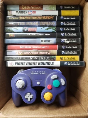 Nintendo GameCube Game Lot of 11 plus controller CIB complete in box  - Image 1 of 4