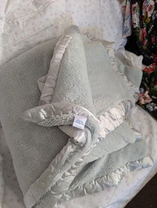 Original Simply Shabby Chic Blanket Rare Blue-Green Queen Two Ply 98X95 - Picture 1 of 8
