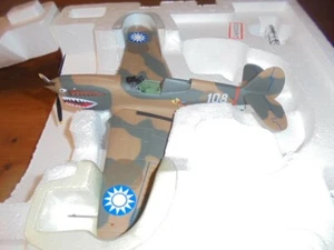 ARMADURA FRANKLIN COMO NUEVA B11B628 1/48 P-40E WARHAWK "TIGRES VOLADORES" TEX HILL CHINA - Imagen 1 de 11