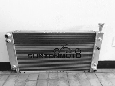 Radiador de aluminio para Chevy Express GMC Savana Van 1500/2500/3500 1996-2002 3 filas Foto 1 de 3