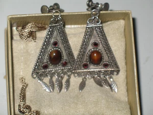 Tigers eye & garnet triangle silver 3" dangle screw on earrings w/silver leaves - Picture 1 of 8
