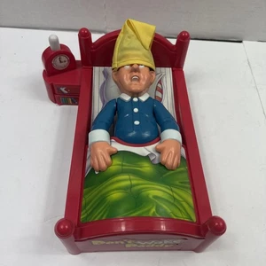 Don't Wake Daddy Parker Brothers Brettspiel Ersatzbett & Papa mit Hut - Bild 1 von 2