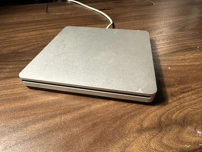 GENUINE Apple USB Superdrive External Drive, CD, DVD A1379 Silver - Image 1 of 3