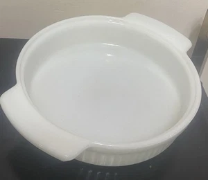 Casseruola vintage Fire King Anchor Hocking rotonda a coste in vetro latte #1429 - Foto 1 di 7