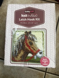 Hobbycraft Knit Stitch Latch Hook Kit 30cm x 30cm Horse Design NEW OPEN BOX - Picture 1 of 1