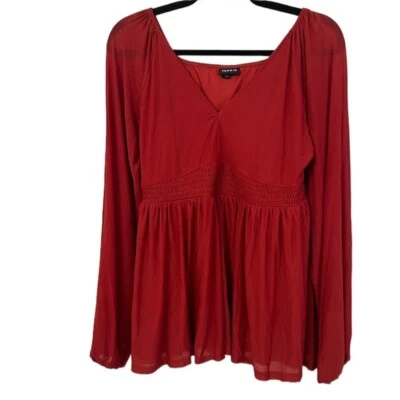 Top Babydoll Torrid de Malla Elástica Cuello en V Cintura Calada Rojo Talla 00, M, 10 Usado en Excelente Condición Foto 1 de 4
