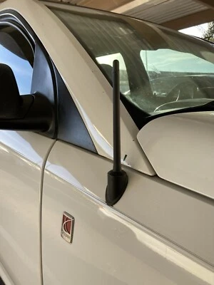 6 3/4 дюйма короткая черная антенна мачта радио AM/FM для SATURN VUE 2002-2007 новая - Изображение 1 из 4