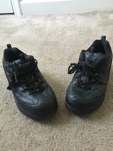Skechers Shape-Ups Women's Sneakers Shoes Toning Walking Size 8 Black - Picture 1 of 12