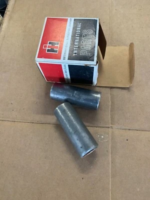 NOS International Heavy Truck Rear Spring Bushings   236832-R1  Loadstar - Image 1 of 2
