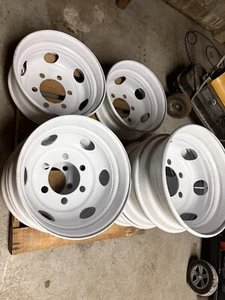 19.5 Rims 6 Lugs For Isuzu And Hino - Picture 1 of 2
