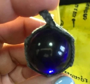 AMULETO TAILANDÉS PÚRPURA CRISTAL OJO DE LA SUERTE PODEROSO BUDA COLGANTE AMOR PÚRPURA GEMAS - Imagen 1 de 11