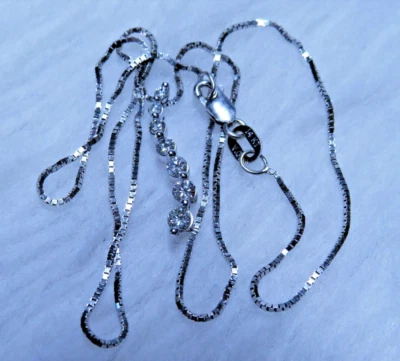 Collar Colgante Zales Oro Blanco 14K Diamantes Love Is A Journey 16" .43 quilates Foto 1 de 4