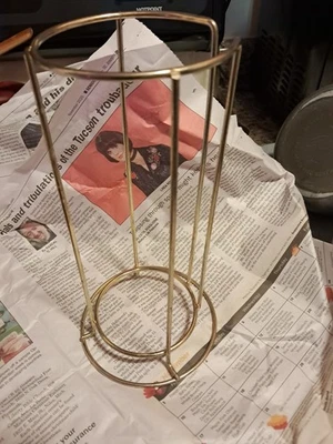 Pier 1 One Imports White and gold  4 Stackable Coffee Tea Mugs Cups w/Metal Rack - Image 1 of 4