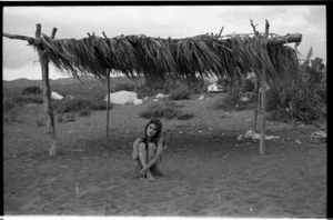 Raquel Welch Risque Nude on beach Terry O'Neill Photo Shoot Original Negative - Picture 1 of 2