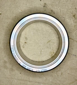 HELICOPTER CHINOOK CH-47, MH-47E 114H6803-2 SLEEVE BUSHING 3120-01-318-3332 - Picture 1 of 4