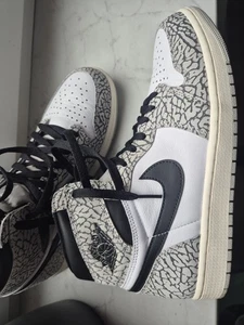 Nike Air Jordan Retro High OG / Euro 44,5 / US 10,5 - Bild 1 von 14