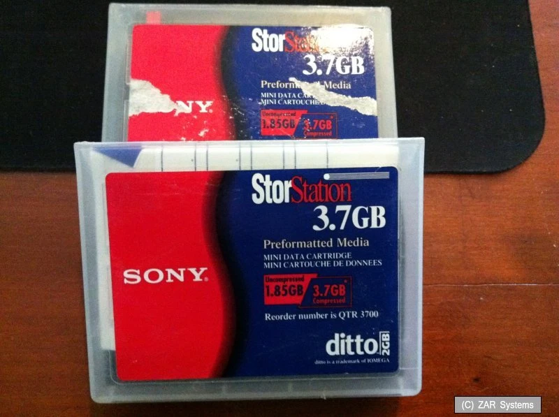 2 x Sony DITTO StorStation 3.7GB QTR 3700 Mini Data Cartridge / Streamer Bänder - Bild 1 von 1