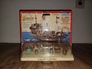 NEW blue box hidden adventures pirate playset 34104 Playset Micro Mini Figures - Picture 1 of 7