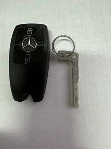Mercedes Benz Keyless Remote fob it was for a 2023 passenger sprinter - Picture 1 of 3