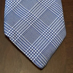 Izod Blue 100% Silk Houndstooth Men’s Neck Tie Made In China - Picture 1 of 9