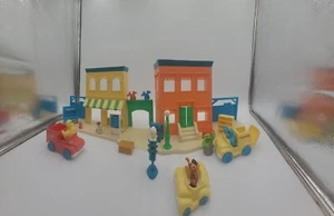 Vintage Ilco 123 Sesame Street Playset. Nearly complete. Many accessories. VGUC - Picture 1 of 19