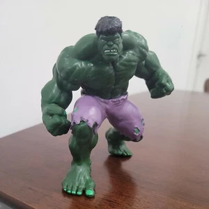 Figura de acción Disney Marvel PVC Incredible Hulk 4 1/4"" no posable - Imagen 1 de 9