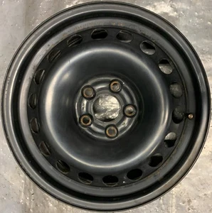 1 Original VW Steel Rim 5.5Jx15 40 KBA 43737 Polo VI AW AZ198 - Picture 1 of 1