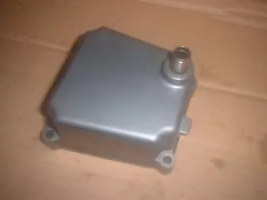 Suzuki GSXR750 00-05 GSXR600 01-05 GSXR1000 01-05 Crankcase Breather Cover - Picture 1 of 2