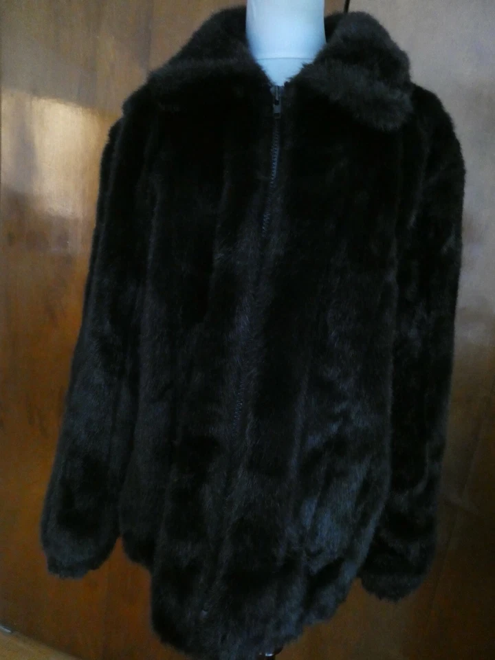 Chaqueta Abrigo Olympia Limited INC Para Mujer Piel Sintética Negra Mediana (Se Ajusta a GRANDE) EE. UU. Foto 1 de 4