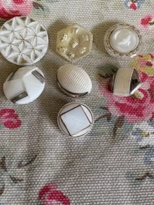 7 botones de vidrio vintage blanco/plateado Mix Designs - Imagen 1 de 2