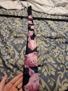 1989 RALPH MARLIN BLACK & PINK PIGS NECKTIE Made In .U.S.A - Picture 1 of 8