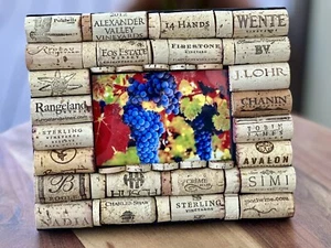 CORK THERAPY Wine Cork Landscape Desktop Picture Frame With 3x 5 Opening - Picture 1 of 2