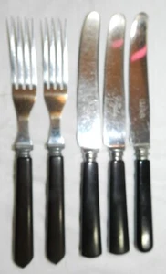 Lote de 5 piezas de cubiertos con mango de baquelita negra - 3 cuchillos, 2 tenedores - Imagen 1 de 3