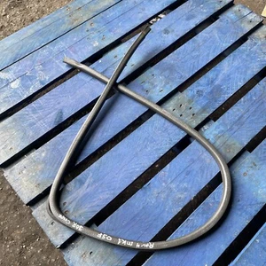 SELLO DE GOMA LADO CONDUCTOR TOYOTA RAV4 MK1 94-00 CUPÉ 3 PUERTAS - Imagen 1 de 3