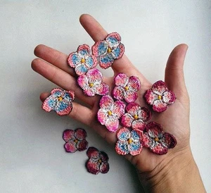 Pink Flowers Set Handmade Sew-On Embroidered Patches - Picture 1 of 5