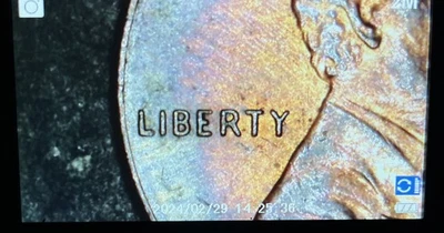 2014p Lincoln Penny Errors,  DDO & DDR, Die Crack On Shield Rainbow Toning 🌈  - Image 1 of 4