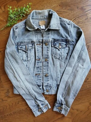Женская серая синяя джинсовая куртка Jill Stuart размер 2. Кнопка. Карманы.  - Изображение 1 из 4