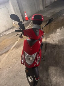 2022 Yonfu 50cc gas street legal Scooter - Picture 1 of 5