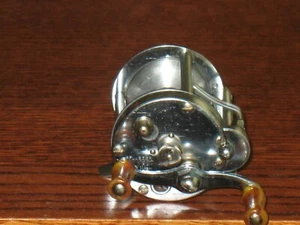Mulinello da Pesca PFLUEGER SKILKAST n.1953 Vintage Esca Casting - Foto 1 di 12