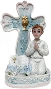 Estatuilla de niño de oración de primera comunión con cruz azul regalo religioso - Imagen 1 de 2